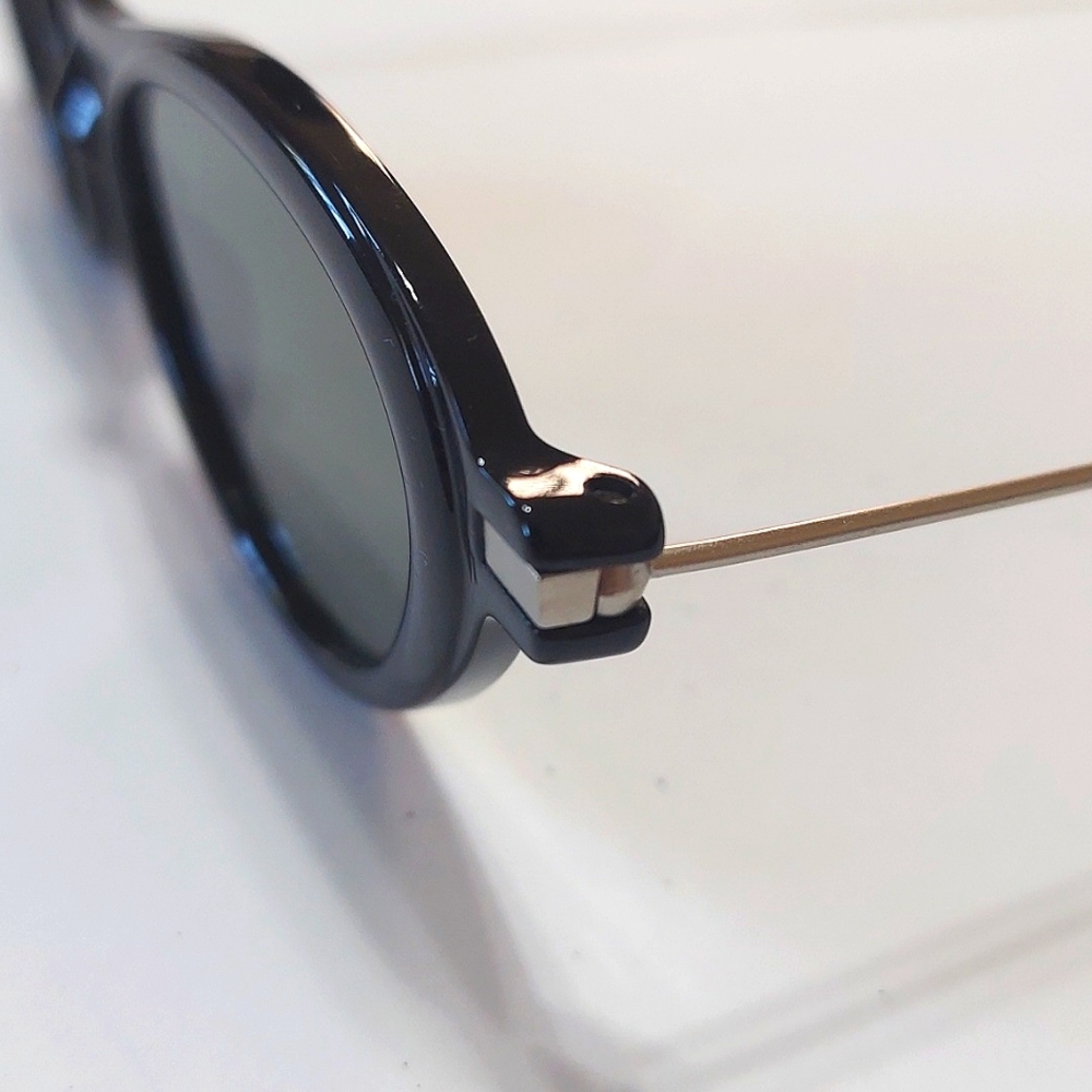 Prada NWOT Ladies Cat Eye Black Frame Sunglasses - Picture 6 of 10